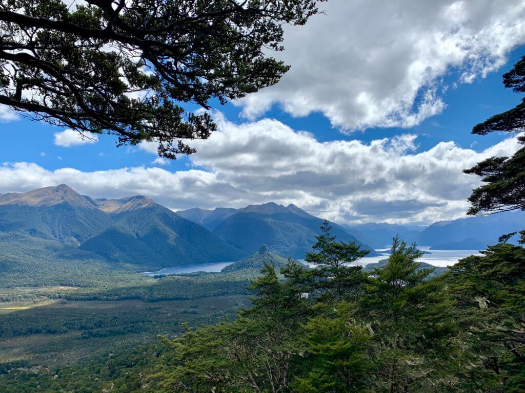 Free hike Fiordland National Park