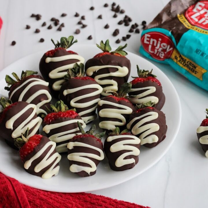 Chocolate Covered Strawberries (Dairy-Free, Vegan, Paleo) • One