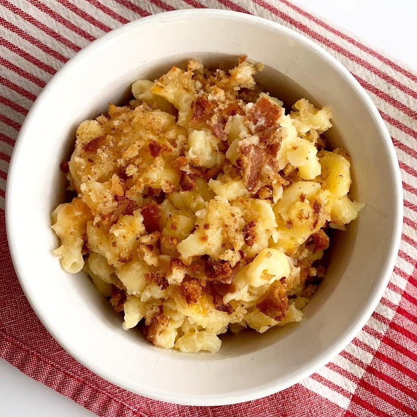 gluten-free macaroni and cheese with bacon