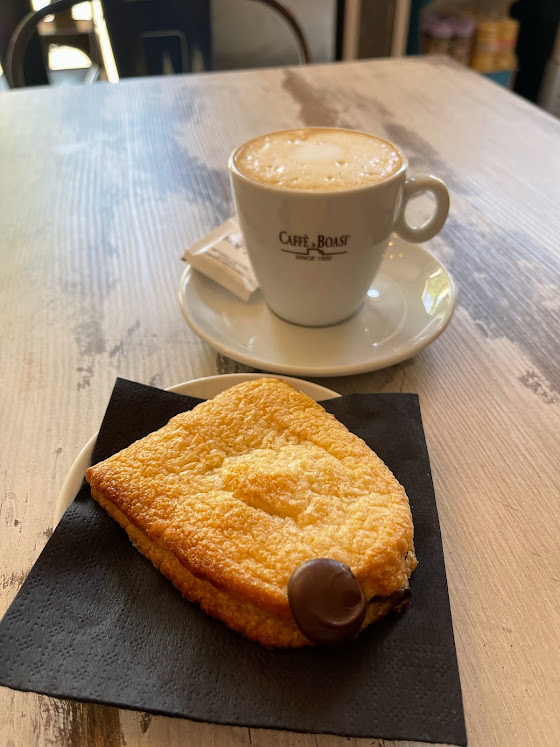 gluten-free cappuccino and cookie